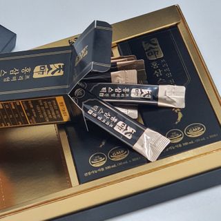 헬스업_천명진프리미엄홍삼스틱_10ml x 30포 — 5점을 준 리뷰어가 2021년 2월 올린 사용 사진