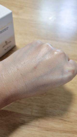 브에노 파리퀸 윌 페이스 오일 — 5점을 준 리뷰어가 2021년 6월 올린 사용 사진