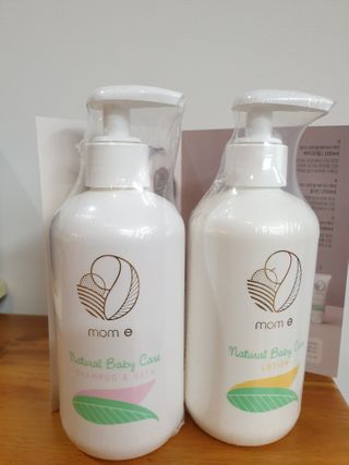 mom e 맘이 내추럴 베이비 케어 샴푸앤바스+로션 — 5점을 준 리뷰어가 2021년 1월 올린 사용 사진