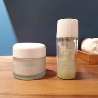 김정문알로에 큐어 큐어 알로에 리프레쉬 젤리 세럼, 큐어 알로에 하이드로 젤리 크림 — 5점을 준 리뷰어가 2021년 2월 올린 사용 사진