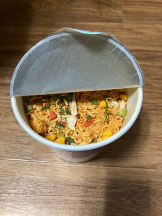 NISSIN 닛신 컵누들  4종 - 씨푸드오리지날, 씨푸드 스파이시, 씨푸드 커리, 씨푸드 XO소스 — 4.5점을 준 리뷰어가 2021년 12월 올린 사용 사진