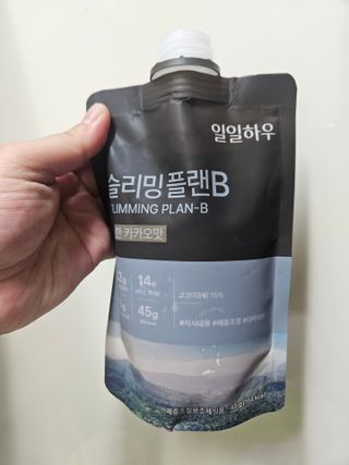 일일하우 슬리밍 플랜B 고소한 귀리맛, 진한 카카오맛 (체중조절식) — 4점을 준 리뷰어가 2023년 8월 올린 사용 사진