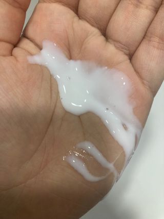 [포레스트스토리] 탈모증상완화 샴푸 1,000ml — 5점을 준 리뷰어가 2022년 8월 올린 사용 사진