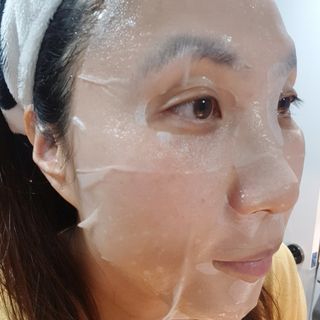 Dr.느루벗 느루벗 EGF FGF 스킨 리커버리 마스크 10장 — 5점을 준 리뷰어가 2021년 3월 올린 사용 사진