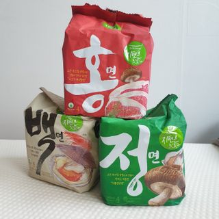 [풀무원] 자연은맛있다 정면, 백면, 홍면  세트 — 5점을 준 리뷰어가 2021년 4월 올린 사용 사진