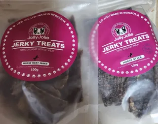 [졸리졸리] 말고기 육포 간식 (HORSE MEAT JERKY) — 5점을 준 리뷰어가 2023년 1월 올린 사용 사진