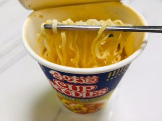 NISSIN 닛신 컵누들  4종 - 씨푸드오리지날, 씨푸드 스파이시, 씨푸드 커리, 씨푸드 XO소스 — 5점을 준 리뷰어가 2023년 1월 올린 사용 사진