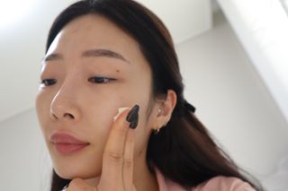 아이코이 디펜더 미백 크림 수분 기미잡티 수부지 색소침착 — 5점을 준 리뷰어가 2022년 12월 올린 사용 사진