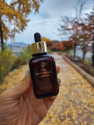 소담스퀘어 상암 솔포그 비타민 화이트닝 앰플 50ml 안티에이징 항산화 가미 잡티 트러블 세라마이드 — 5점을 준 리뷰어가 2022년 11월 올린 사용 사진