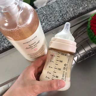 심플리오리빙 어니스트 주방세제 본품 500ml + 리필 900ml (코코넛향) — 5점을 준 리뷰어가 2022년 6월 올린 사용 사진