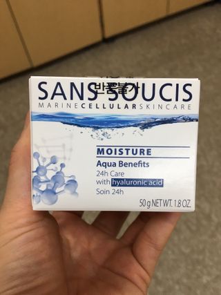 산수시 아쿠아 베네핏 24h 수부지 물광 속건조 수분크림 50ml — 5점을 준 리뷰어가 2021년 6월 올린 사용 사진