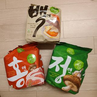 [풀무원] 자연은맛있다 정면, 백면, 홍면  세트 — 5점을 준 리뷰어가 2021년 4월 올린 사용 사진