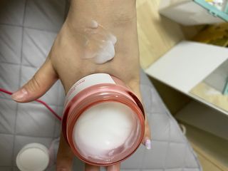 아이앤립 / EYENLIP 아이앤립 연어오일 리바이탈라이징 토너+앰플+크림 3종 세트 — 4점을 준 리뷰어가 2021년 5월 올린 사용 사진