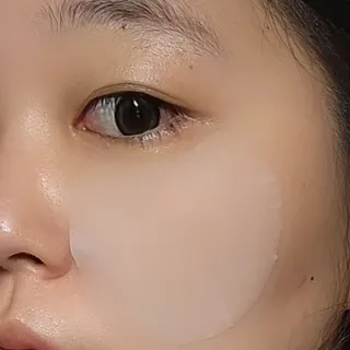 리더스코스메틱 리더스 카밍 바이오틱스 퀵 수딩 패드 — 5점을 준 리뷰어가 2022년 8월 올린 사용 사진