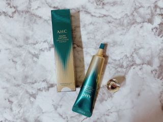 [NEW 탄력유턴 아이크림] AHC 유스 래스팅 리얼 아이크림 포 페이스 — 5점을 준 리뷰어가 2021년 2월 올린 사용 사진