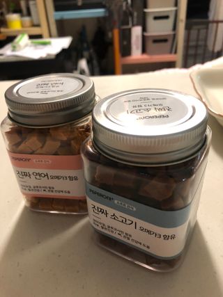 페페로니 진짜 오메가3 연어+소고기 180g+180g — 5점을 준 리뷰어가 2021년 7월 올린 사용 사진