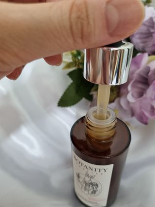 보타니티 [홍]조[진]정[결]케어 플라본 부스터 210ml / 플라본 세럼 50ml — 5점을 준 리뷰어가 2022년 7월 올린 사용 사진