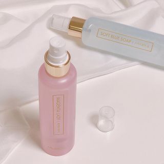 멈칫 X 최준 헤어 앤 바디미스트 소프트블루솝, 마젠타레이디 2종 — 4.5점을 준 리뷰어가 2021년 6월 올린 사용 사진