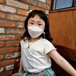 케이파이 항균 마스크 [케이파이] 항균 마스크 60매입 (개별 포장) 숨쉬기 편하여, 야외에서 운동할 때 사용이 편합니다. — 5점을 준 리뷰어가 2022년 7월 올린 사용 사진
