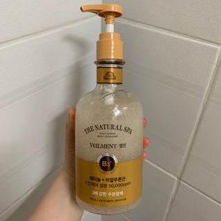 벨먼 내추럴스파 수분광채 스크럽 바디워시 600ml 5종 — 4점을 준 리뷰어가 2022년 5월 올린 사용 사진