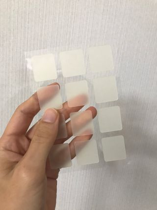 [큐어반H 커팅] 간편하게 떼서 쓰는 자외선차단 습윤밴드 (1팩/30매입) — 4점을 준 리뷰어가 2022년 11월 올린 사용 사진