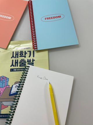 리훈 언제든지 필요한 기본 아이템 아무노트 4권세트+저점도펜[색상랜덤배송] — 5점을 준 리뷰어가 2021년 3월 올린 사용 사진