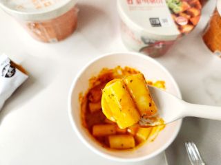 프리 [요리궁리] 타입 B (매콤,치즈,매콤까르보) 꽃떡볶이 6개입 세트 — 5점을 준 리뷰어가 2024년 12월 올린 사용 사진