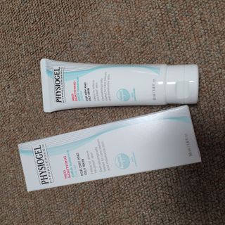 피지오겔 레드수딩 시카밸런스 크림 50ml — 5점을 준 리뷰어가 2022년 4월 올린 사용 사진