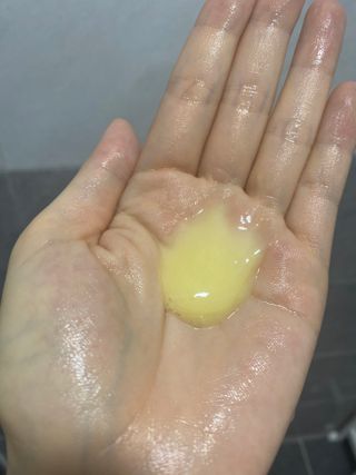 ★N쇼핑 헤어팩 1위★ 리하 에그 화이트 극손상 무실리콘 트리트먼트 헤어팩 — 4.5점을 준 리뷰어가 2022년 11월 올린 사용 사진