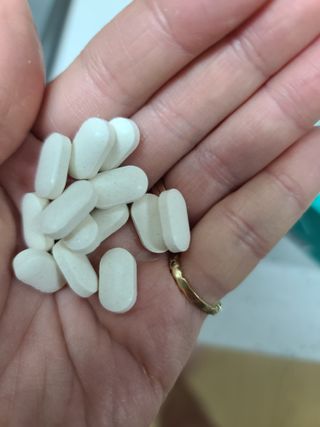 체인미 엘라스틴 콜라겐으로 이뻐진데이 500mg x 30정 — 5점을 준 리뷰어가 2021년 12월 올린 사용 사진