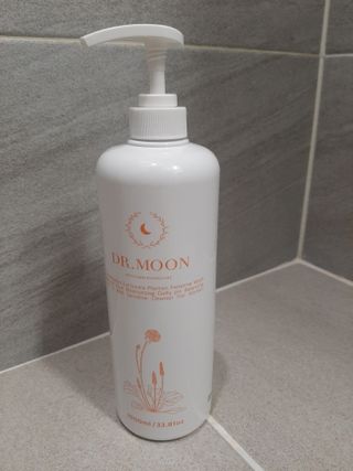 프리[닥터문] 유산균 락토케어 질경초 여성청결제 1000ml (젤타입) — 5점을 준 리뷰어가 2022년 6월 올린 사용 사진