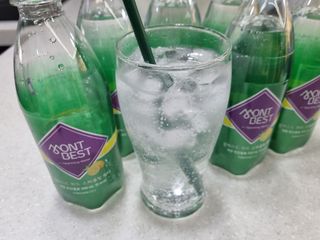 몽베스트 Montbest with Sparkling water Lemon OR Lime 20병(랜덤) — 5점을 준 리뷰어가 2023년 6월 올린 사용 사진