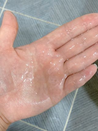 mom e 맘이 내추럴 베이비 케어 샴푸앤바스+로션 — 4점을 준 리뷰어가 2021년 1월 올린 사용 사진