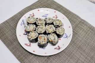 해풀잎 누구나 김밥*1ea [(혼합야채 35g *1ea,  김밥김 (5g, 5ea),  양념간장 (6g, 5ea), 참기름(5g, 2ea)] — 5점을 준 리뷰어가 2022년 10월 올린 사용 사진