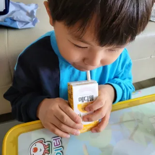 메디웰 페디아드링크 미니 바나나맛 — 5점을 준 리뷰어가 2022년 8월 올린 사용 사진