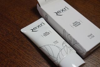 렉스리 데일리 톤업 크림 Rexri Daily Tone Up Cream — 5점을 준 리뷰어가 2022년 8월 올린 사용 사진