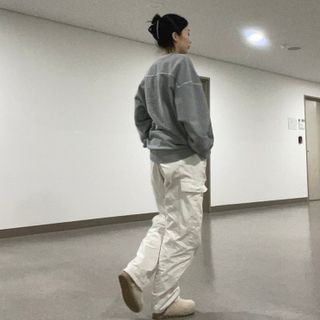 MAPLESYRUPFACTORY 메이플 피그먼트 맨투맨 8.COL — 4점을 준 리뷰어가 2022년 12월 올린 사용 사진