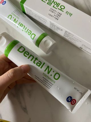 프리마인 유해균 뿐만 아니라 유익균까지 씻어내는 치약은 그만, 건강한 구강환경을 만드는 덴탈엔오 — 5점을 준 리뷰어가 2023년 1월 올린 사용 사진