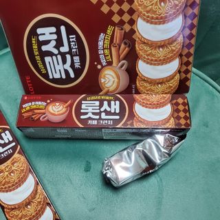 롯데제과 롯샌 카페크런치 — 5점을 준 리뷰어가 2021년 10월 올린 사용 사진