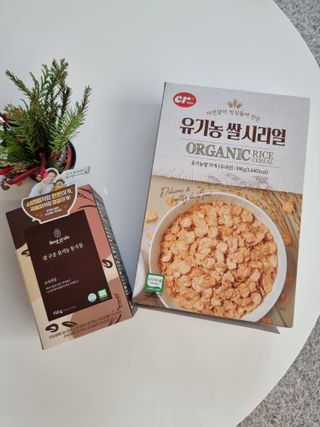 씨알푸드 유기농 쌀 시리얼 390g + 갓 구운 유기농 발아통곡물 150g — 5점을 준 리뷰어가 2021년 12월 올린 사용 사진