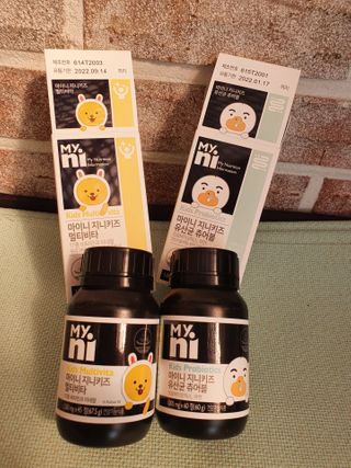 일동제약 마이니 마이니 지니키즈 유산균 츄어블, 멀티비타 set — 5점을 준 리뷰어가 2021년 3월 올린 사용 사진