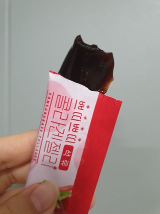 헬스업_쁘띠쁘띠석류콜라겐젤리_20g x 14포 — 5점을 준 리뷰어가 2020년 12월 올린 사용 사진