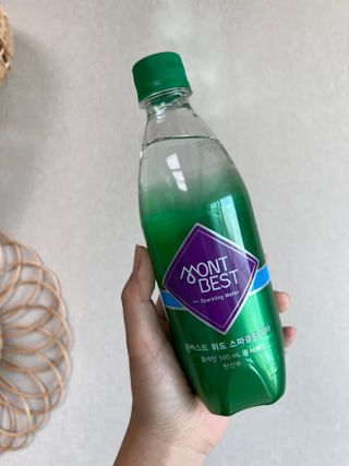 몽베스트 Montbest with Sparkling water Plain 20병 — 5점을 준 리뷰어가 2022년 5월 올린 사용 사진