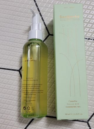 스킨큐어 산다화 순한 클렌징 동백 오일 200ml — 4.5점을 준 리뷰어가 2023년 3월 올린 사용 사진