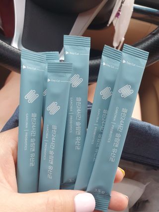 클린24시간 슬림앤유산균 1박스 (3.5g X 15포) — 5점을 준 리뷰어가 2022년 8월 올린 사용 사진