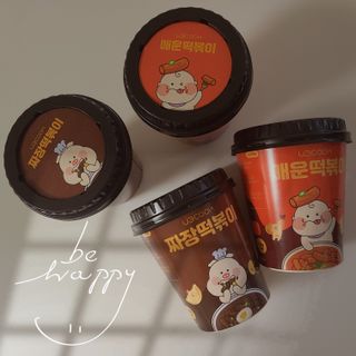 유비쿡 컵떡볶이 매운컵떡볶이2개/ 짜장컵떡볶이 2개  총 4개세트 — 5점을 준 리뷰어가 2021년 5월 올린 사용 사진