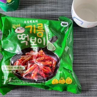 [푸딩팩토리] 떡볶이 베스트 2종_옛날 국물떡볶이 570g / 할매 기름 떡볶이  570g — 5점을 준 리뷰어가 2022년 5월 올린 사용 사진