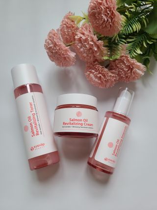 아이앤립 / EYENLIP 아이앤립 연어오일 리바이탈라이징 토너+앰플+크림 3종 세트 — 5점을 준 리뷰어가 2021년 5월 올린 사용 사진