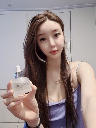 브에노 파리퀸 윌 페이스 오일 — 5점을 준 리뷰어가 2021년 6월 올린 사용 사진