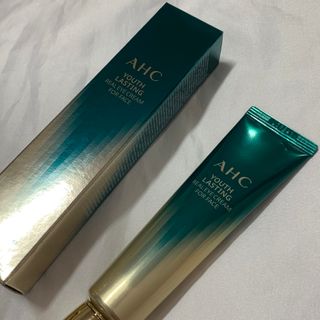 [NEW 탄력유턴 아이크림] AHC 유스 래스팅 리얼 아이크림 포 페이스 — 5점을 준 리뷰어가 2021년 2월 올린 사용 사진